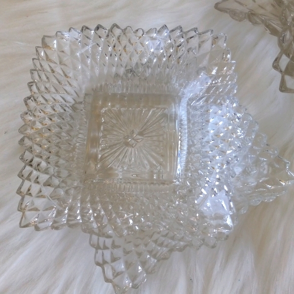 Vintage Crystal Four Piece Glass Plate Set - Picture 5 of 6